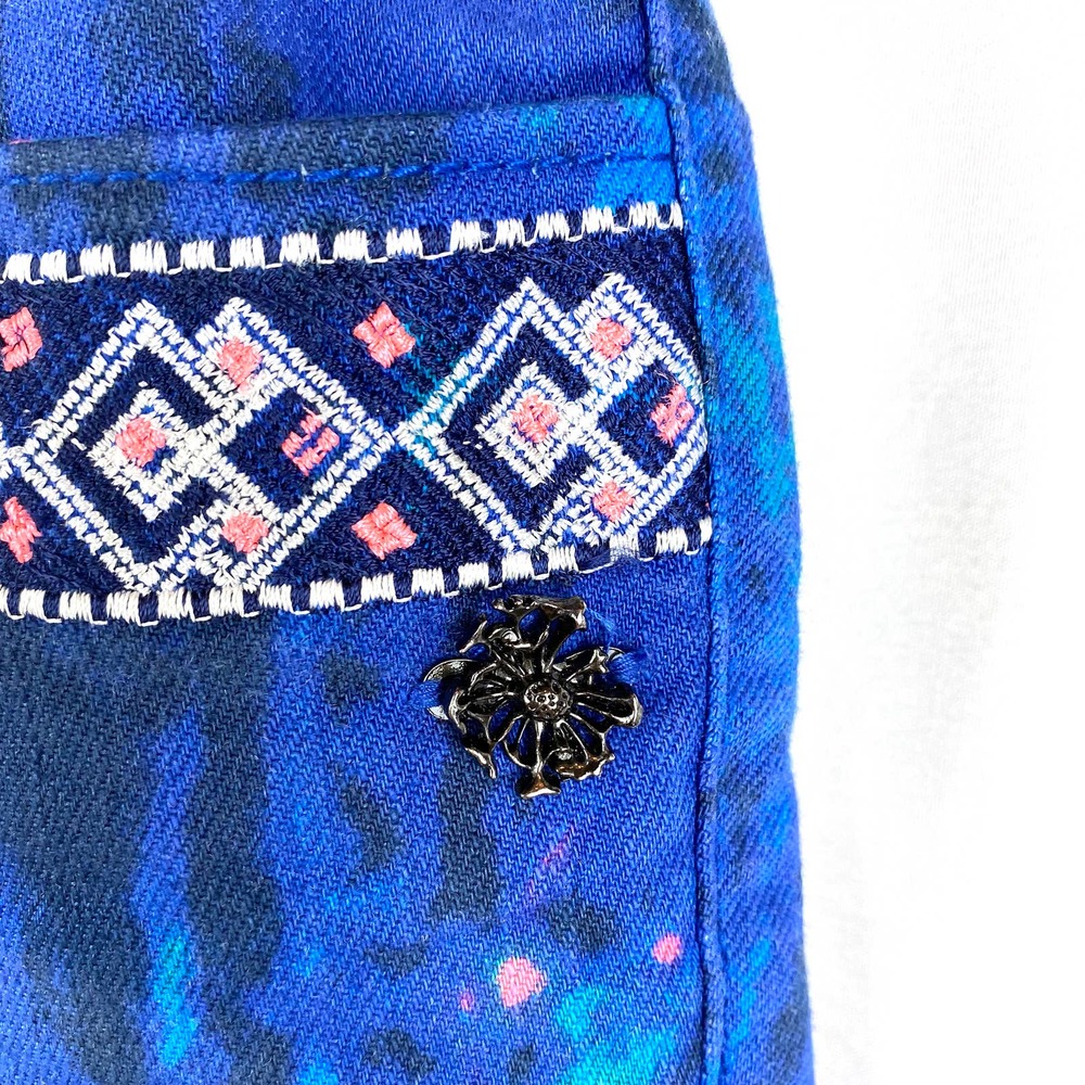 Maison Scotch Shorts Blue Embroidered Denim NWT 28 - Picture 5 of 9